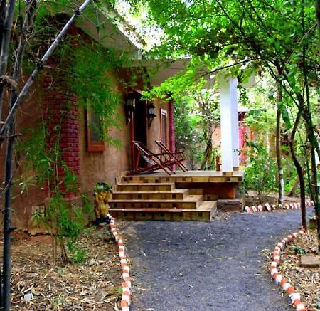 Lemon Tree Wildlife Resort, Bandhavgarh Tāla Εξωτερικό φωτογραφία